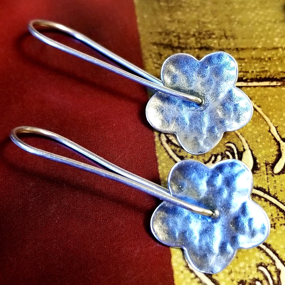 RARE Silpada Sterling Silver Flower Earrings